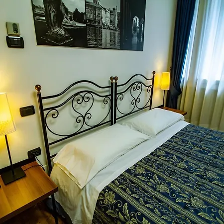 In Riva Al Pensjonat Como