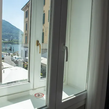 In Riva Al Pensjonat Como