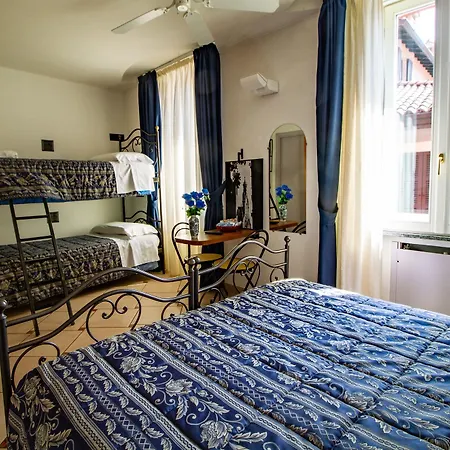 In Riva Al Affittacamere 3*