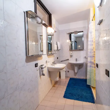 Pensjonat In Riva Al 3*