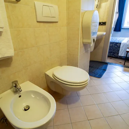 In Riva Al Pensjonat Como