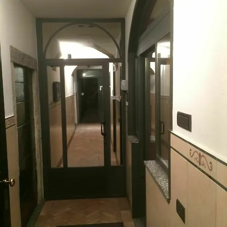 In Riva Al Affittacamere Côme