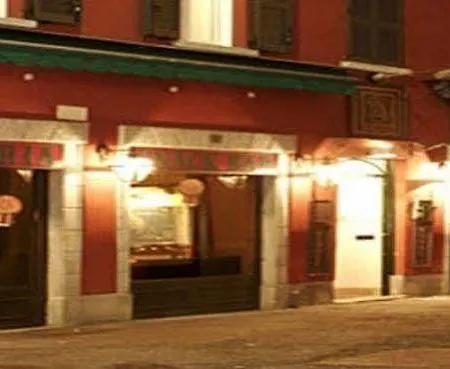 Konukevi In Riva Al 3*