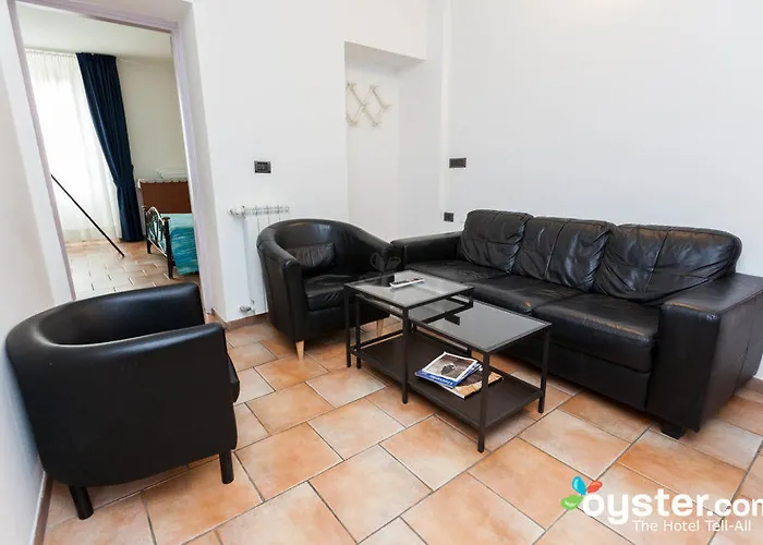 In Riva Al Konukevi 3*